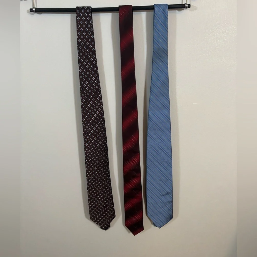 JF, IZOD & Claiborne Silk Tie Bundle – Burgundy, Blue, Patterned Men’s Neckties